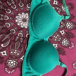 3 padded bras un used