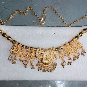 New Beautiful Golden Necklace