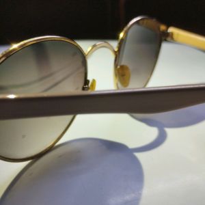 IDEE Tinted Sunglass. Golden, Biege Frame.