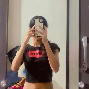 Levi’s Black Crop Top