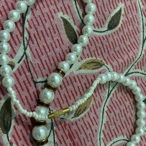 Beautiful  Pearl Neckchain