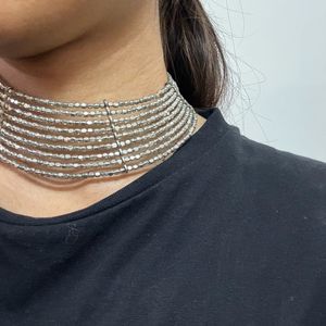 Choker Neckpiece