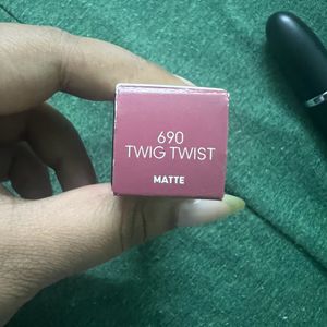 Mac Maximal Matte Lipstick “Twig Twist”