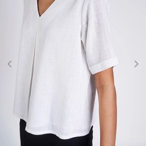 AND white Regular Fit Top