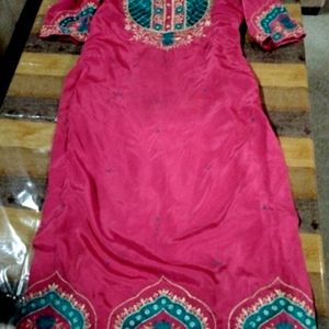 Suit With Dupatta