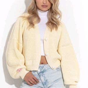 Glamours knit Cropped Cardigan