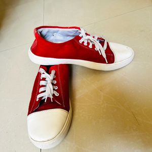 Unisex Casual shoes👟 (UK 8)