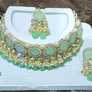 Green Jewel Set