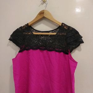 Express Beautiful Top With Lace