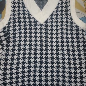 Shien Authentic Sweater Vest Unisex