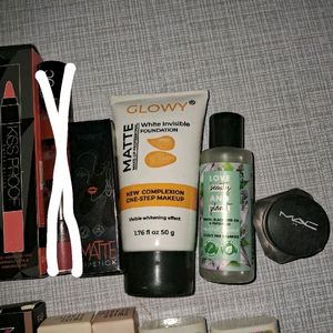 14 Makeup  Combo Items Free Shampoo