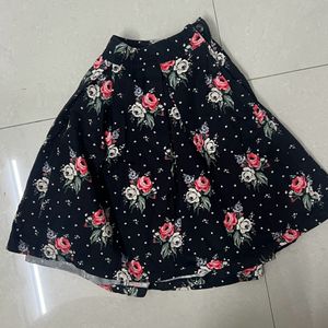 Cute Floral Print H&M Skirt