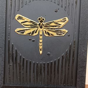 Modern Minimalistic Texture Wall Art- Dragonfly