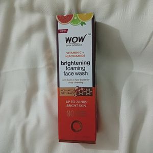 Wow Brightening Forming Face Wash