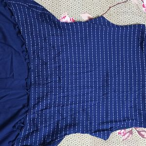 Black And Navy Blue 2  Elegant Crop Tops