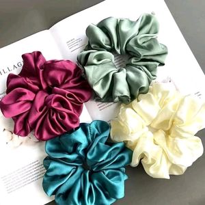 Scrunchies 🌸 30 Rs Per Piece