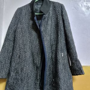 Stylish Warm Long Coat For Women Size Medium