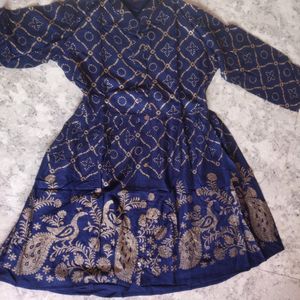 Ratnavi Beautiful Tunic