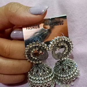 silver jhumka