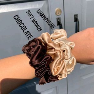 7 Scrunchies Combo Pack