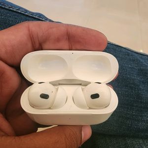 Apple Airpods Pro 2. 2nd Generation. No bill No Box. Under 6 month warranty