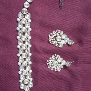 White Pearl And Kundan Chokar Set