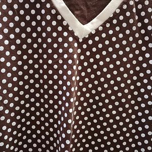 Polka Dot T-shirt Brown Color White Sleeves