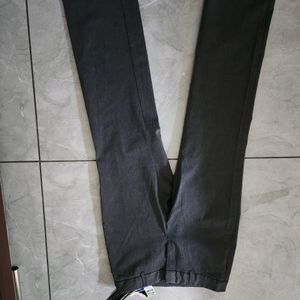 A Formal Stretchable Pant