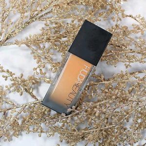 Huda Beauty Full Coverage Foundation