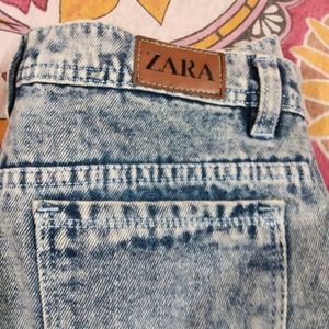 Zara Straight Jeans