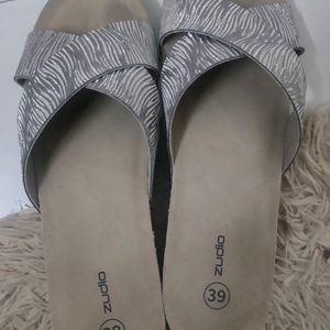 Zudio Wedges/Heels