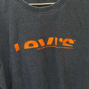 Levi’s Tshirt