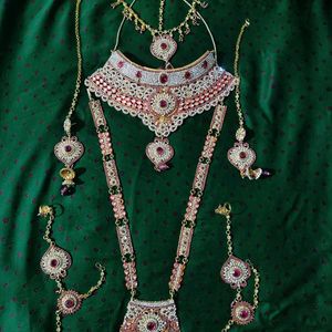 Beautiful Fancy Jewellery Set