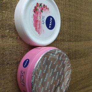 Nivea Soft Berry Blossom Moisturiser