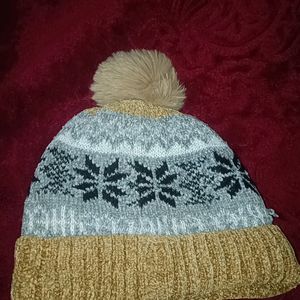 Woolen Cap For Girls And Womens