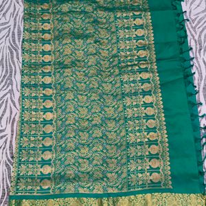 PRICE REDUCED BEAUTIFUL green Kanjeevaram sare