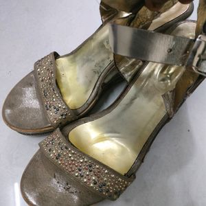 Golden Heels Platform Wedges