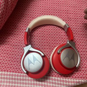 Red Motorola Unused Headphone Pulse Max