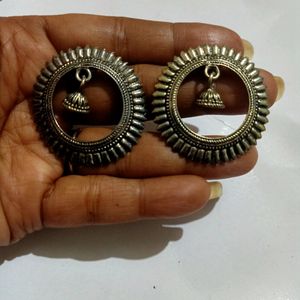 Earings Oxidised