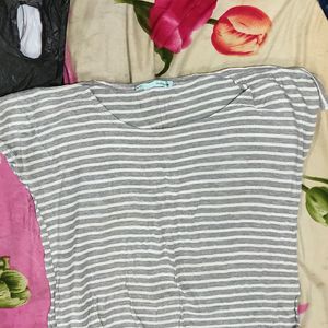 women white and Grey striped T shirt