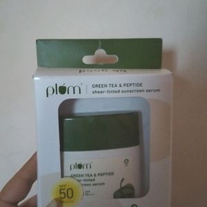 Plum Tinted Sunscreen Green Tea