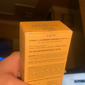 Dot & Key Sunscreen 80gms