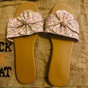 Flat Sandal