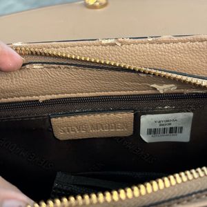 STEVE MADDEN SLING BAG