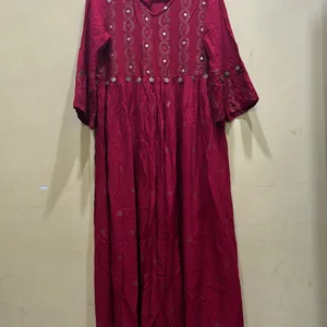 Avaasa Red Kurta Size M