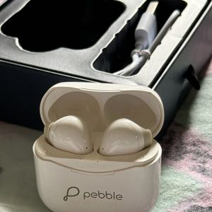 Pebble White Earbuds