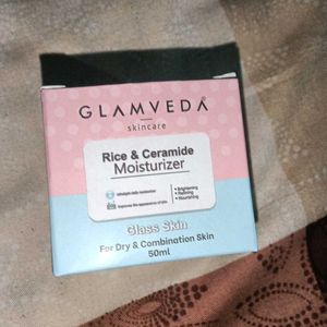 Glamdev Rice And Ceramide Moisturizer