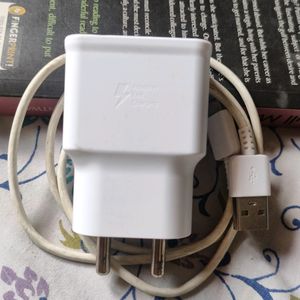 Original Samsung 15W Travel Adapter - Type C Cable