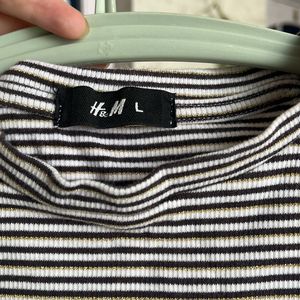 H&M Black and white Crop strip top