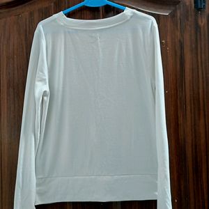 White Full Sleeve Tshirt/Top